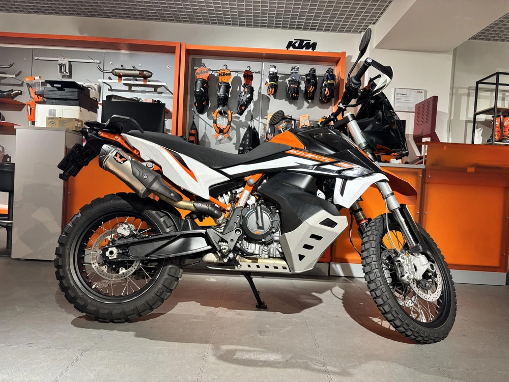 890 Adventure R Base 890 Adventure R