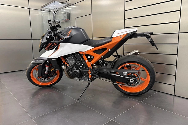 990 Duke R Base 990 Duke R фото 3